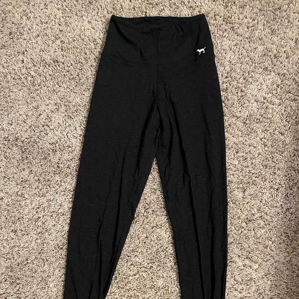 VS Pink Yoga leggings